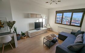 Apartamento LOS VEGA- parking privado